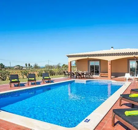 Вилла Sleeps 10 Pool Air Con *
