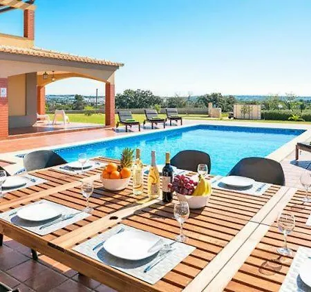 Βίλα Sleeps 10 Pool Air Con